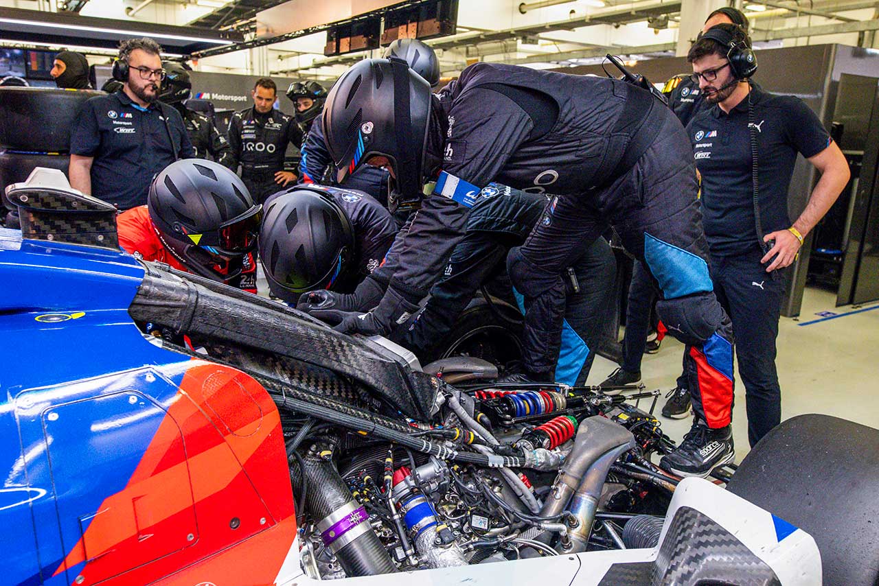 BMW Mハイブリッド V8