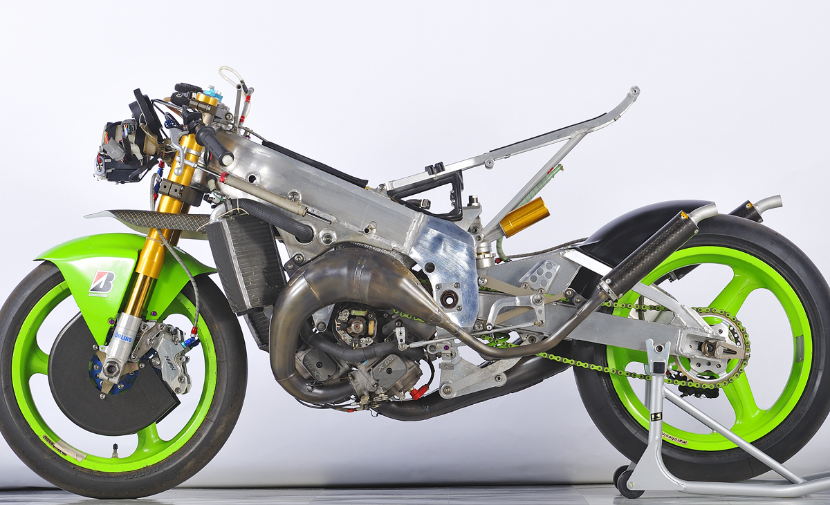 【RACERS重版出来記念】「500をやるぞ」の号令で生まれたカワサキの最終兵器、KR500誕生の道のり