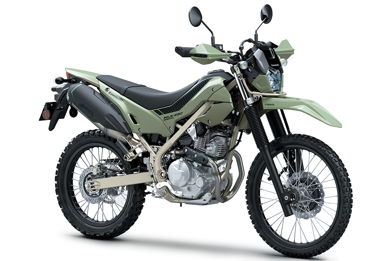 カワサキ、新オフロードバイク『KLX230 SHERPA』を11月27日に発売。同シリーズも一挙にモデルチェンジ