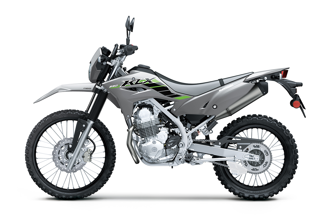 カワサキ、新オフロードバイク『KLX230 SHERPA』を11月27日に発売。同シリーズも一挙にモデルチェンジ