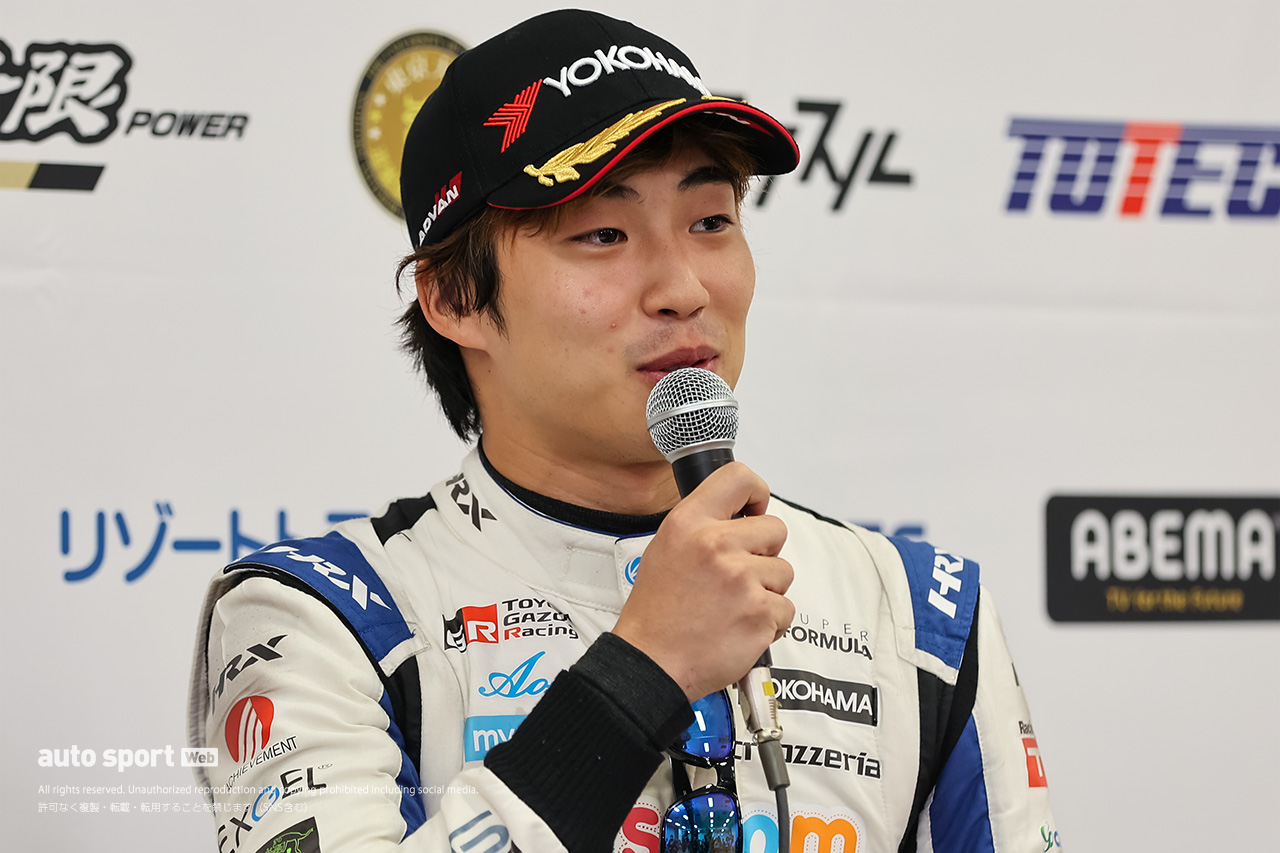 連勝飾った太田「1コーナーは絶対引かないと決めていた」。坪井「あっという間に離された」【第9戦決勝会見】