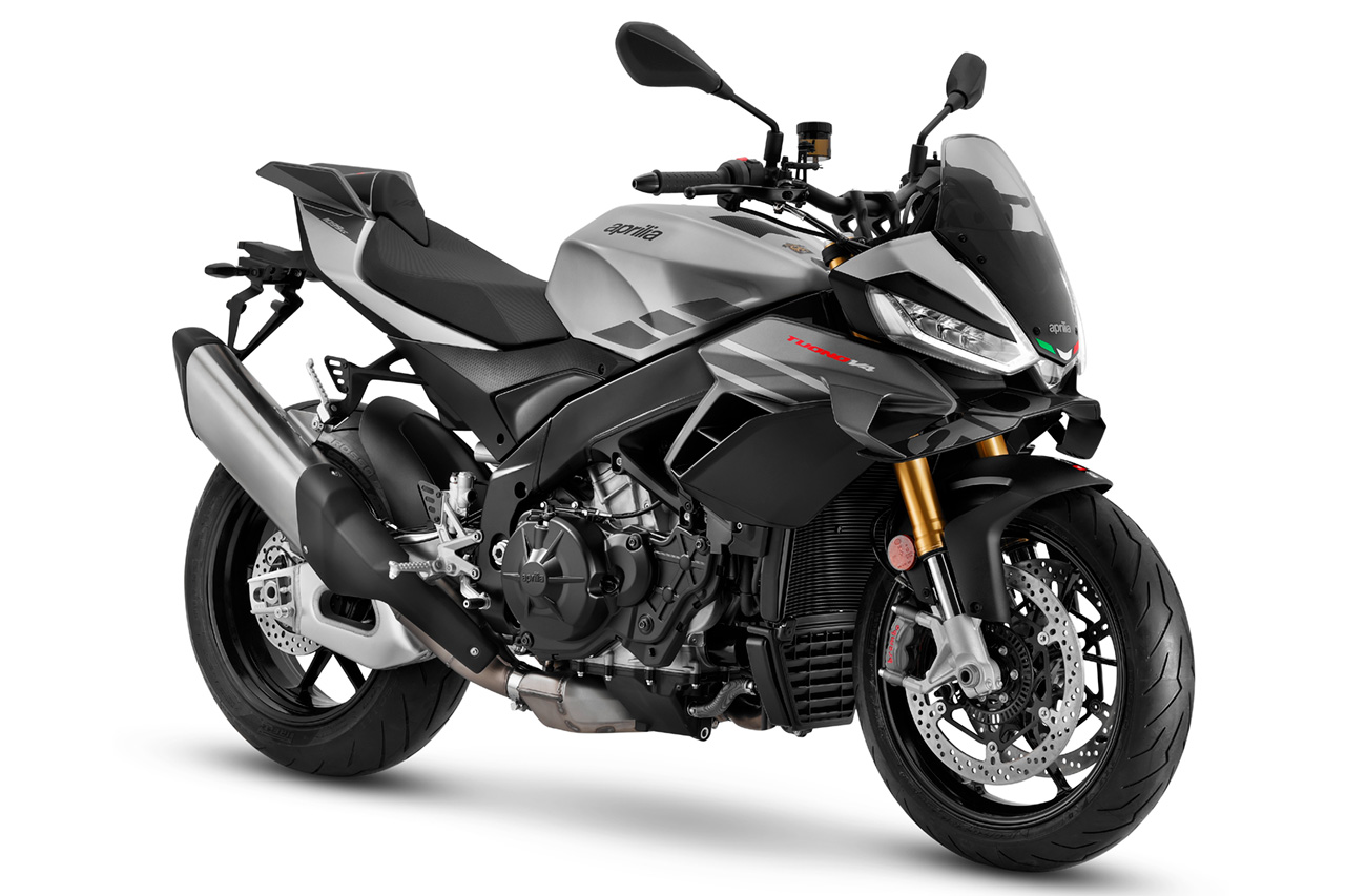 アプリリア、パワーアップした新型『RSV4』『トゥオーノV4』を発表。MotoGP由来のウイングも装備