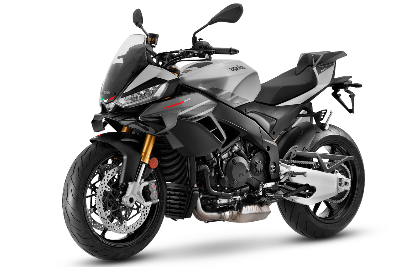アプリリア、パワーアップした新型『RSV4』『トゥオーノV4』を発表。MotoGP由来のウイングも装備