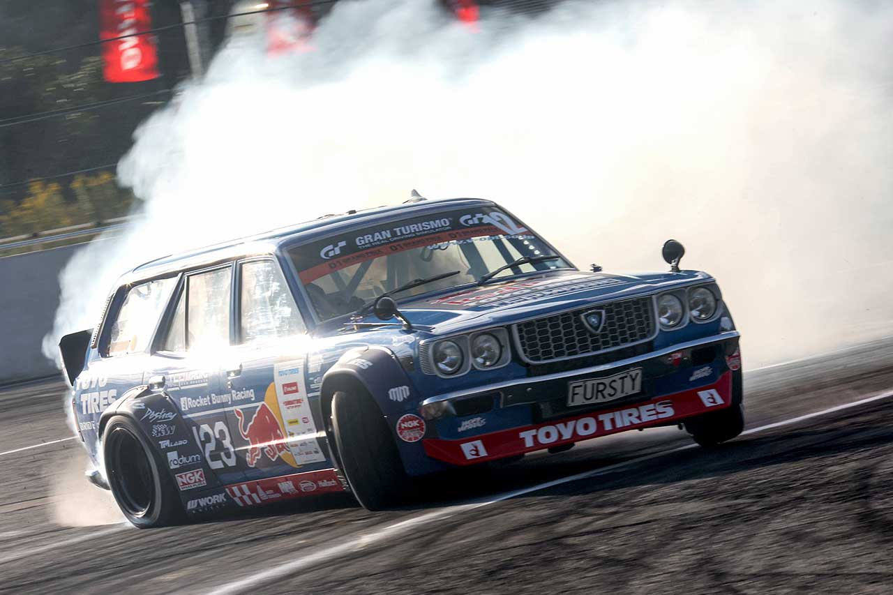 BMW×VR38、トヨタ86×2JZのマシンメイクに注目。のむけんも興味シンシンのD1GP外国人選手