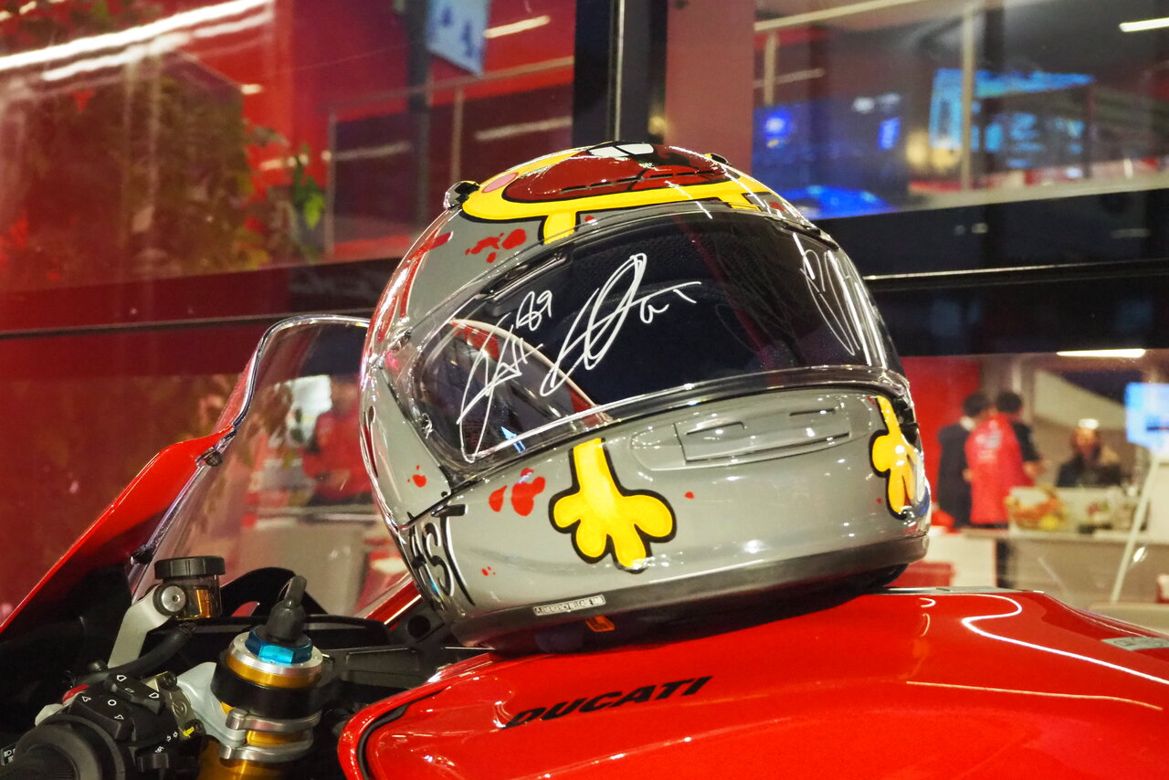 MotoGPチームのホスピ全見せ！様々な形に変身する『トレーラー』に注目／MotoGP現地取材記