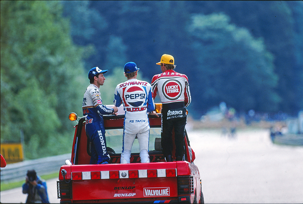 【RACERS重版出来記念】スズキRGV-Γを駆った“フライング・テキサン”、ケビン・シュワンツがWGP現役時代を振り返る