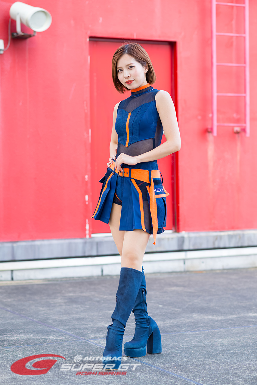 須藤セリナ HELM LOYALZ 2024年/スーパーGTの写真①