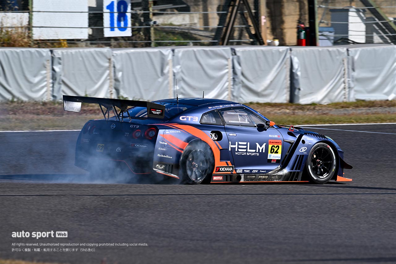 HELM MOTORSPORTS GT-R