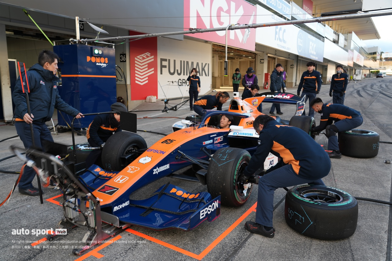 「開発テストとは別」「正直、怖い」「GT7は役に立っている」テストに挑む3人のルーキーの搬入日のコメントと本音