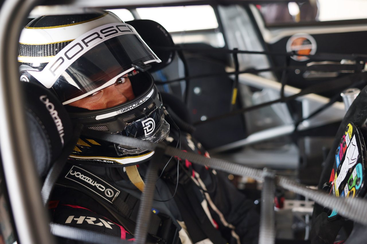 19歳のダリル・デレオンが名門WSR入り。2025年はアダム・モーガンに代わりBMWをドライブへ／BTCC