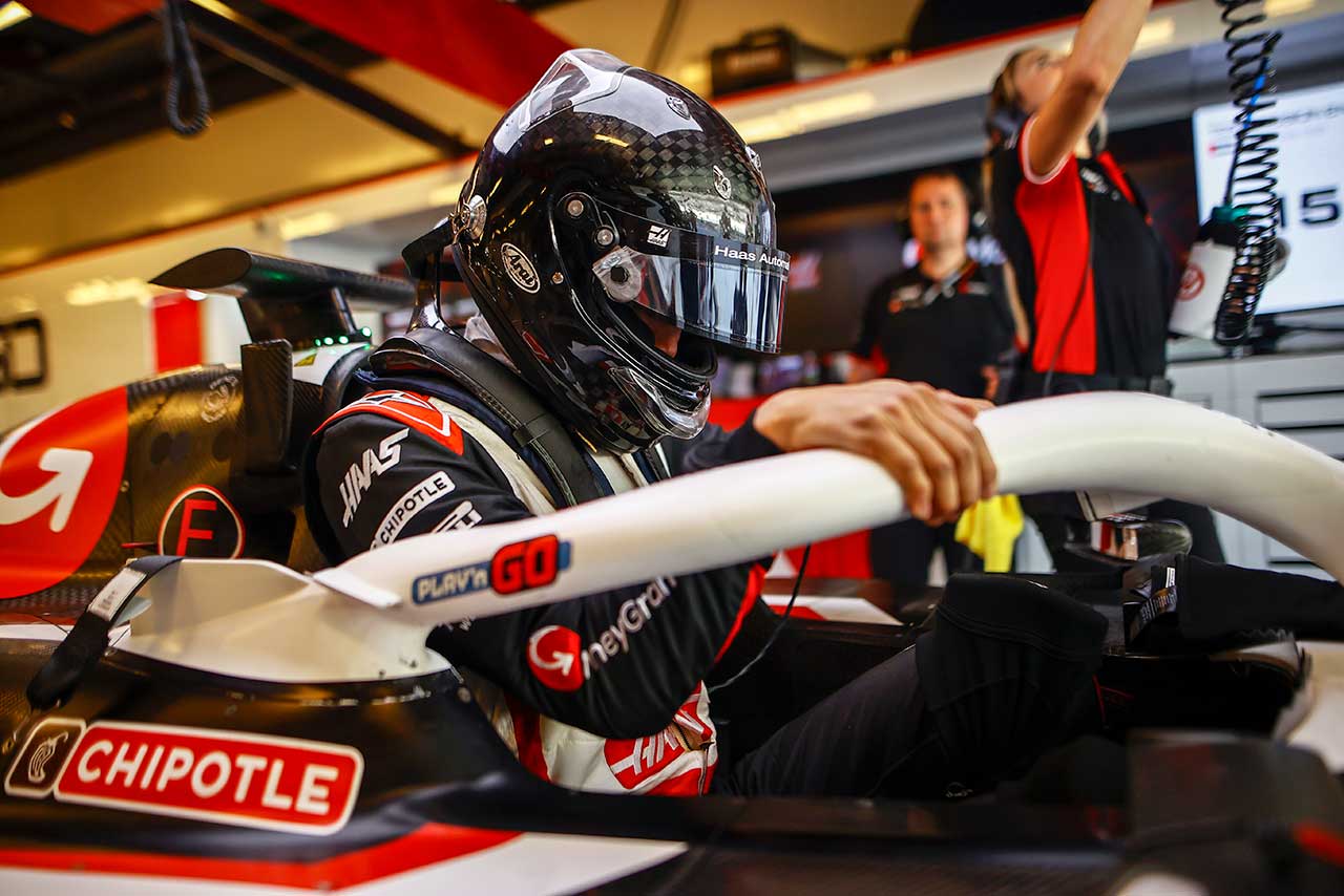 平川亮（ハース）