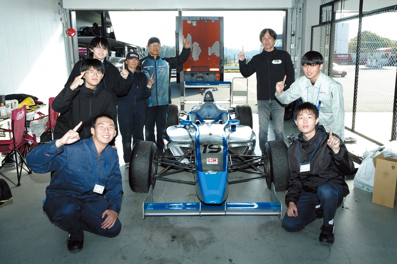 10年目で手にした栄冠。ハンマー伊澤の『フォーミュラ道』と新たなる戦い、そしてF-Beの魅力