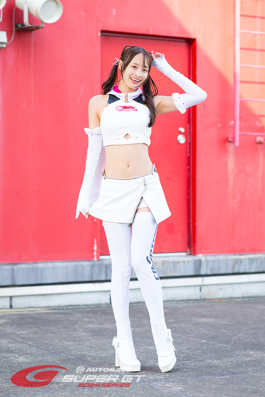 相沢菜月 レーシングミクサポーターズ2024 2024年/スーパーGTの写真①