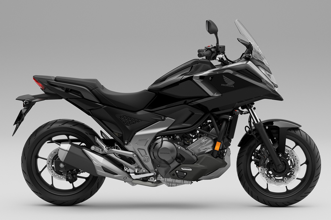 ホンダ、マイナーチェンジを施した『NC750X』の最新モデルを発表。2月10日より発売
