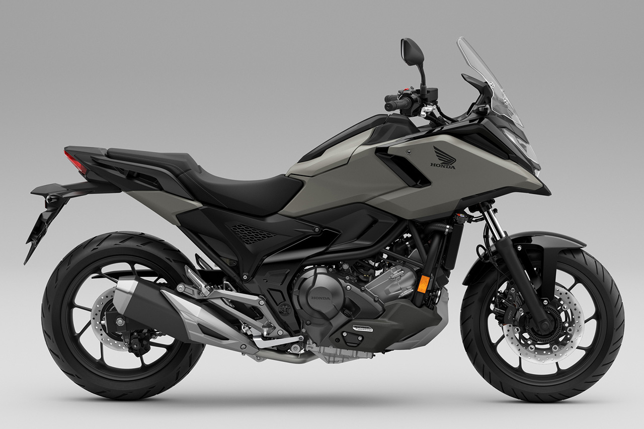 ホンダ、マイナーチェンジを施した『NC750X』の最新モデルを発表。2月10日より発売