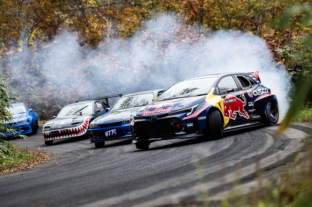 【動画】峠最速は誰だ｜頭文字D藤原拓海 vs WRCカッレ・ロバンペラ