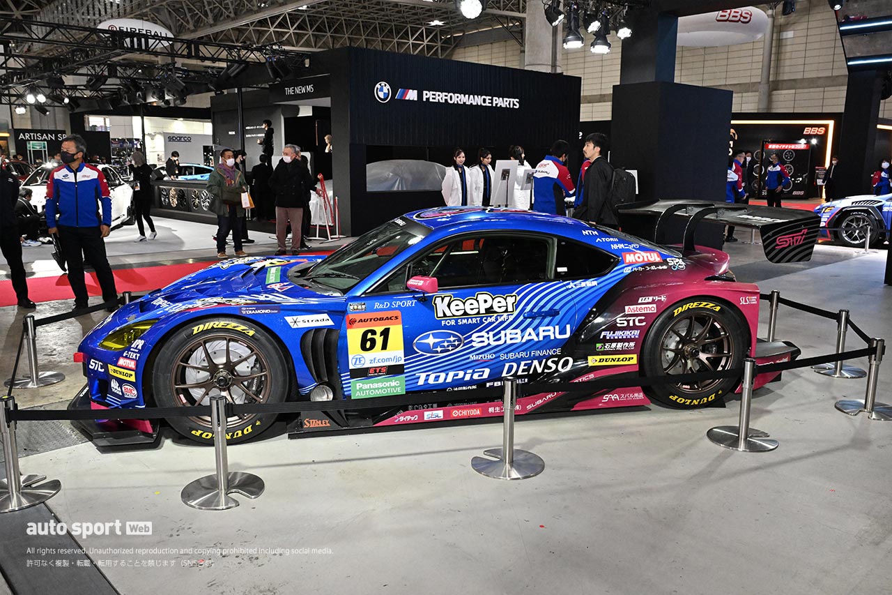 スバルBRZ GT300、2025年も井口卓人と山内英輝のコンビで参戦。車体とカラーリングを一新