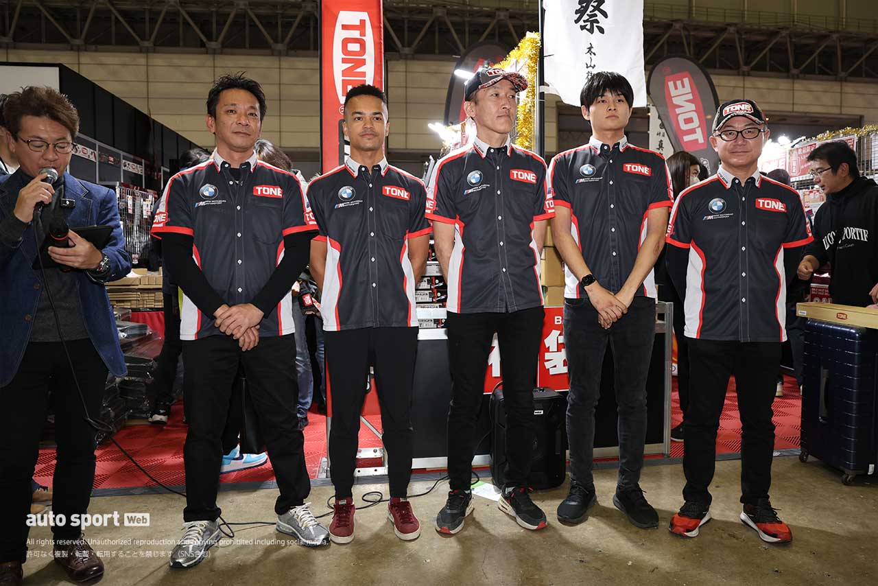星野知也に加え吉田愛乃助がJSB1000にスイッチし2台、ゼックはST1000継続。TONE RT SYNCEDGE 4413 BMWが2025年チーム体制発表