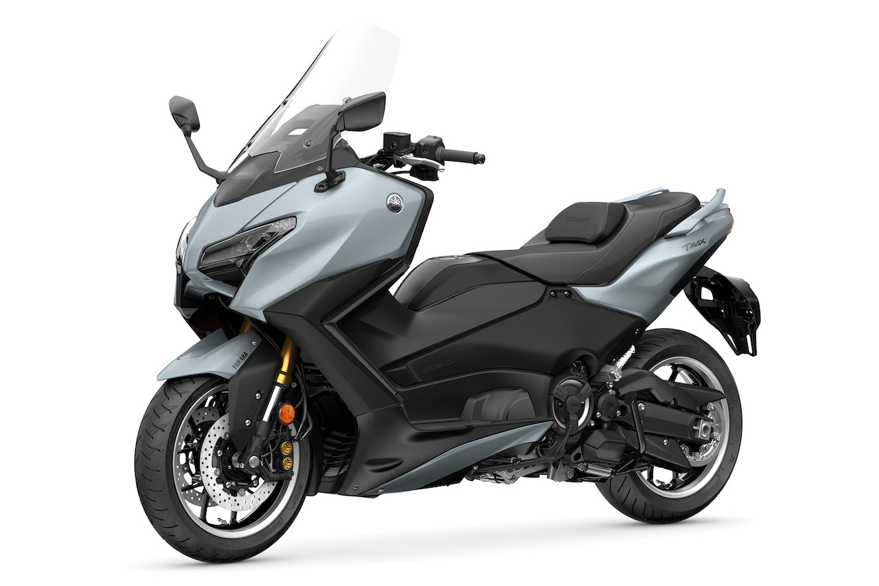 ヤマハ、TMAX560の2025年モデルを発表。新フロントフェイスを採用し、2月28日発売へ