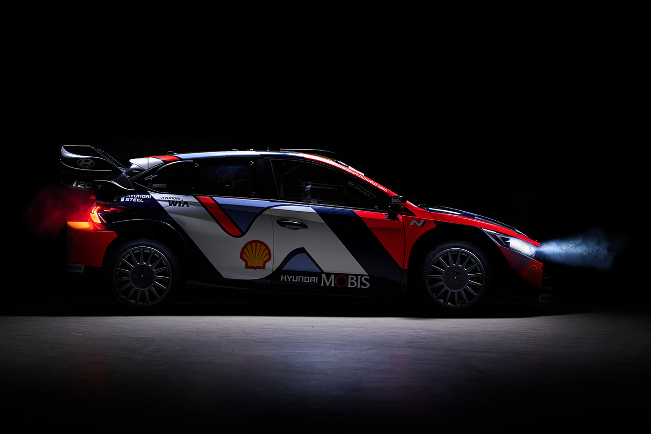 ヒョンデWRC、2025年型i20 Nラリー1を公開。“コピー＆ペースト”のデザインで3冠目指す