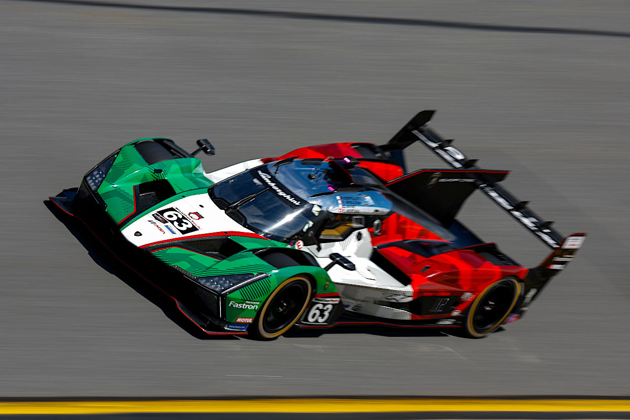 突然の離脱発表／低温下ではBMWとアキュラが最速？／「双方にとって愚かな状況」etc.【デイトナ24時間金曜Topics】