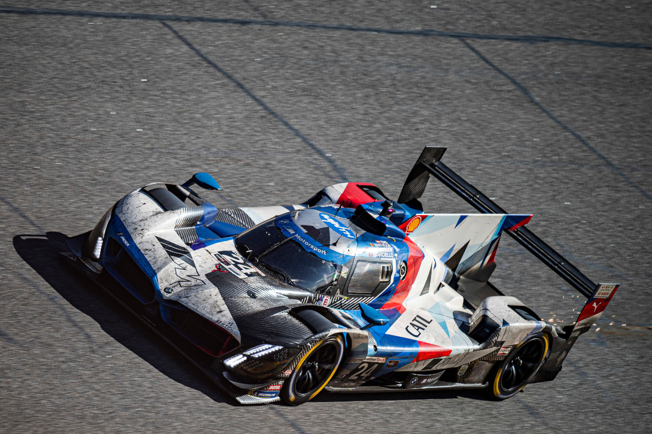 ポルシェ・ペンスキー、伏兵アキュラに1-2を阻まれるもBMWとの熱戦制し連覇達成【デイトナ24時間後半レポート】