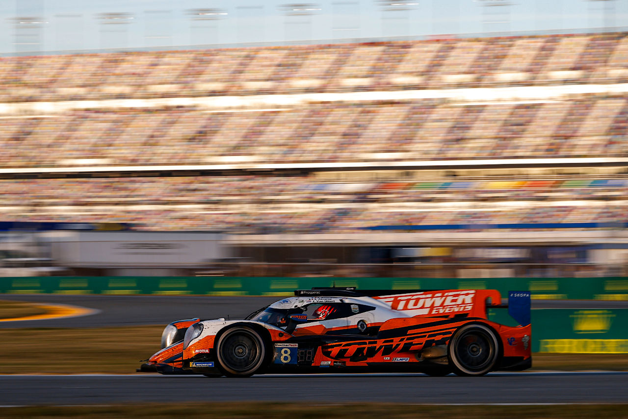 ポルシェ・ペンスキー、伏兵アキュラに1-2を阻まれるもBMWとの熱戦制し連覇達成【デイトナ24時間後半レポート】