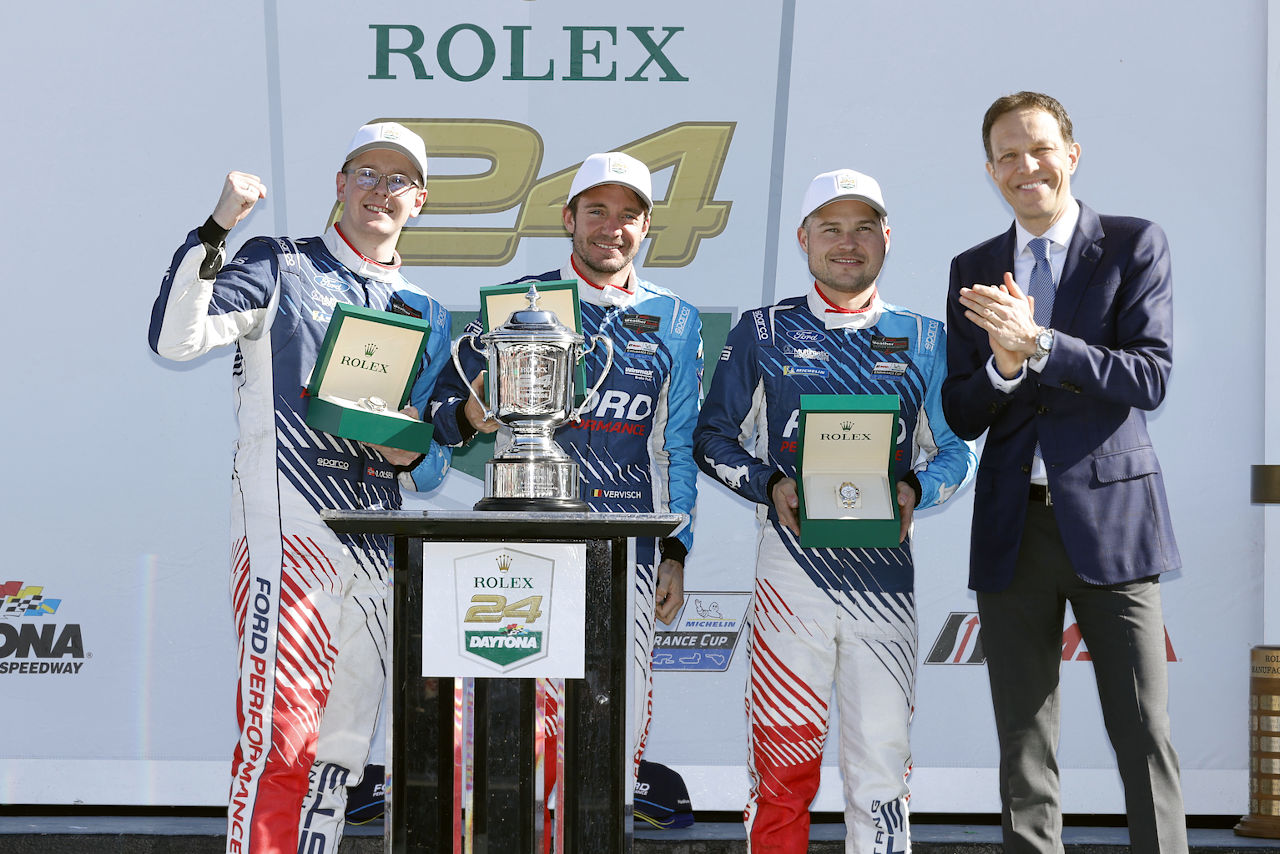 コルベットには負けられない。フォード・マスタングGT3が歴史的初優勝「終盤はコーナーごとにミラーを見ていた」とオルセン