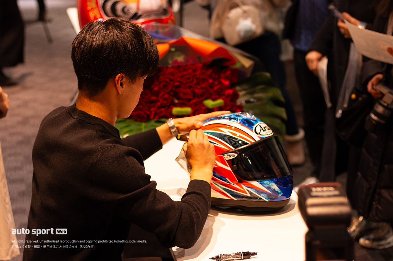 小椋藍、誕生日にMoto2タイトル獲得の祝賀会を開催。「夢に見た舞台を自分らしさ全開で戦いたい」