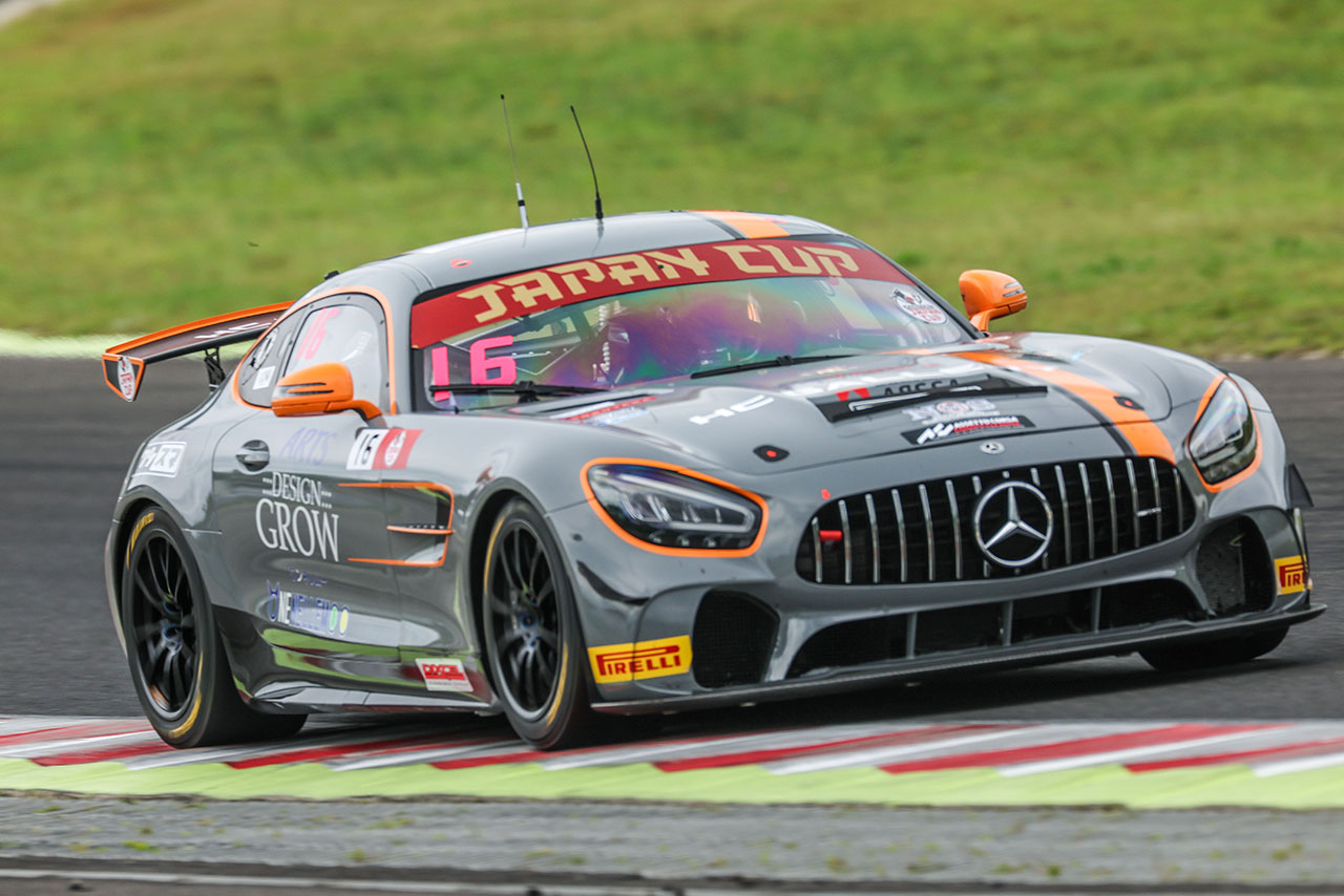 メルセデスAMG GT4エボで2024年SROジャパンカップ第1戦SUGOに参戦したABSSA MOTORSPORT