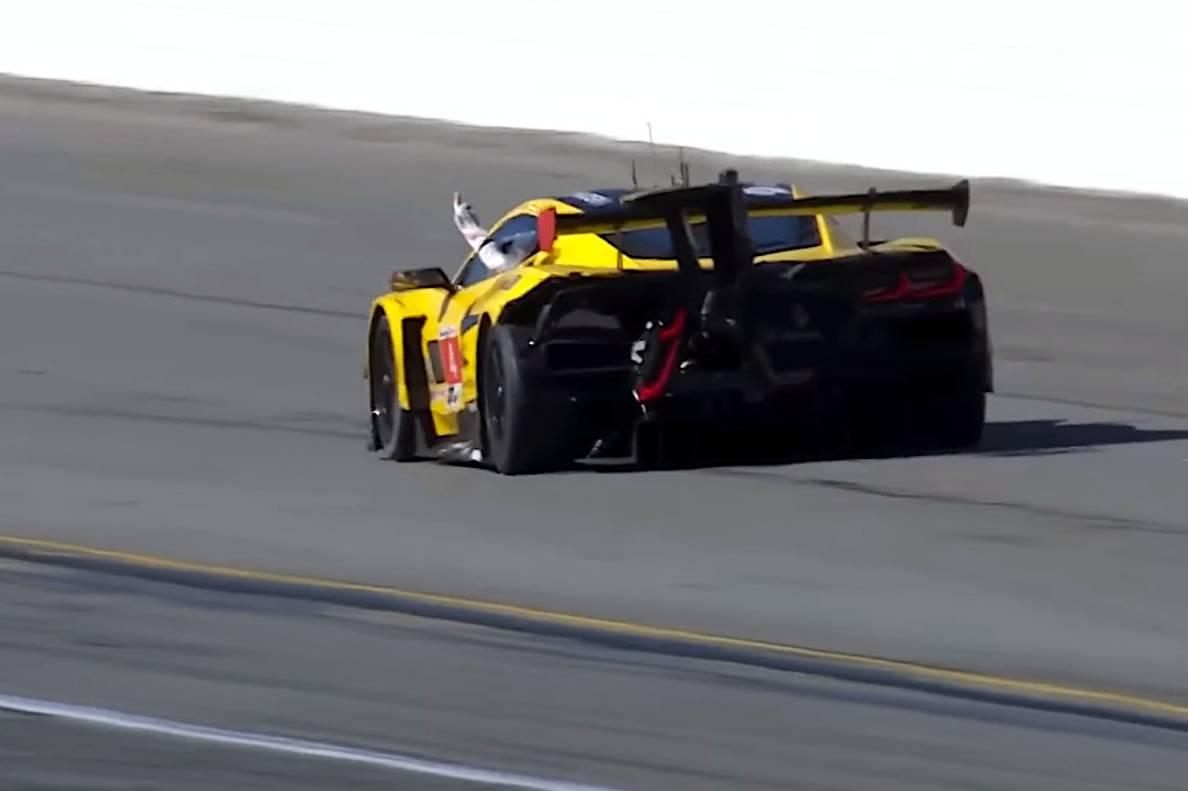 執拗なブロックに激昂。僚友をアシストする動きを見せたファーフスに「恥じるべき」とコルベットのミルナー【デイトナ24時間】