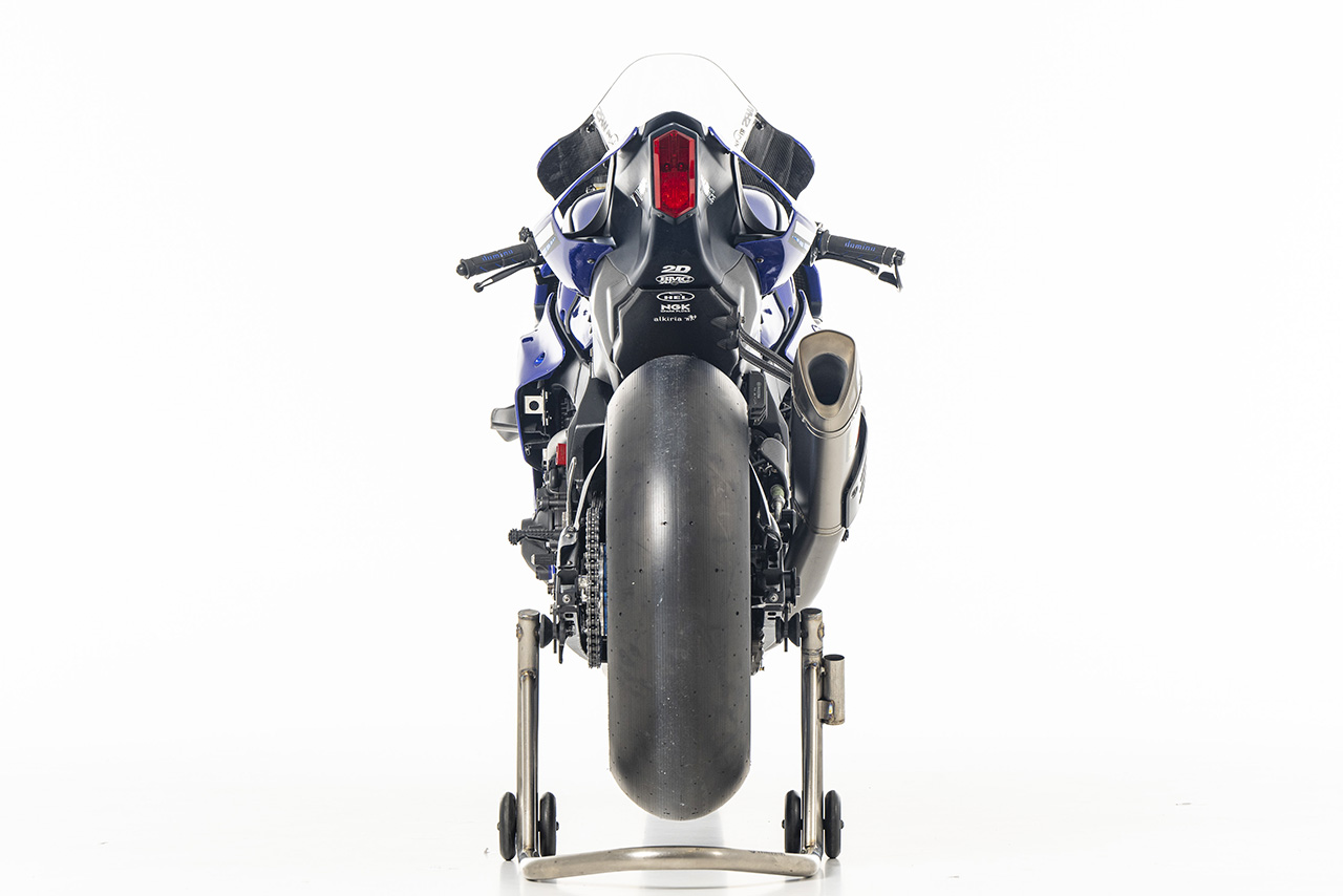 SBK：ヤマハが2025年の体制を発表。2チーム4台におけるYZF-R1のカラーリングをお披露目
