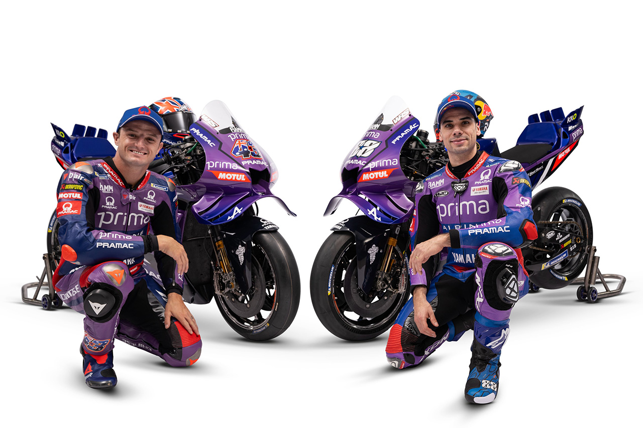 プラマック、2025年のカラーリングを発表。ヤマハに乗り換え、ライダーも一新／MotoGP