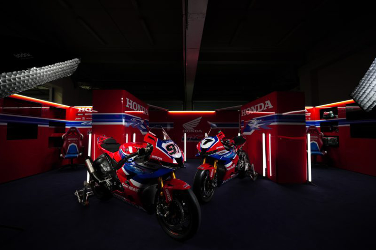 SBK：ホンダ、ワークスチーム名を変更。トリコロール継続の2025年型CBR1000RR-Rを公開