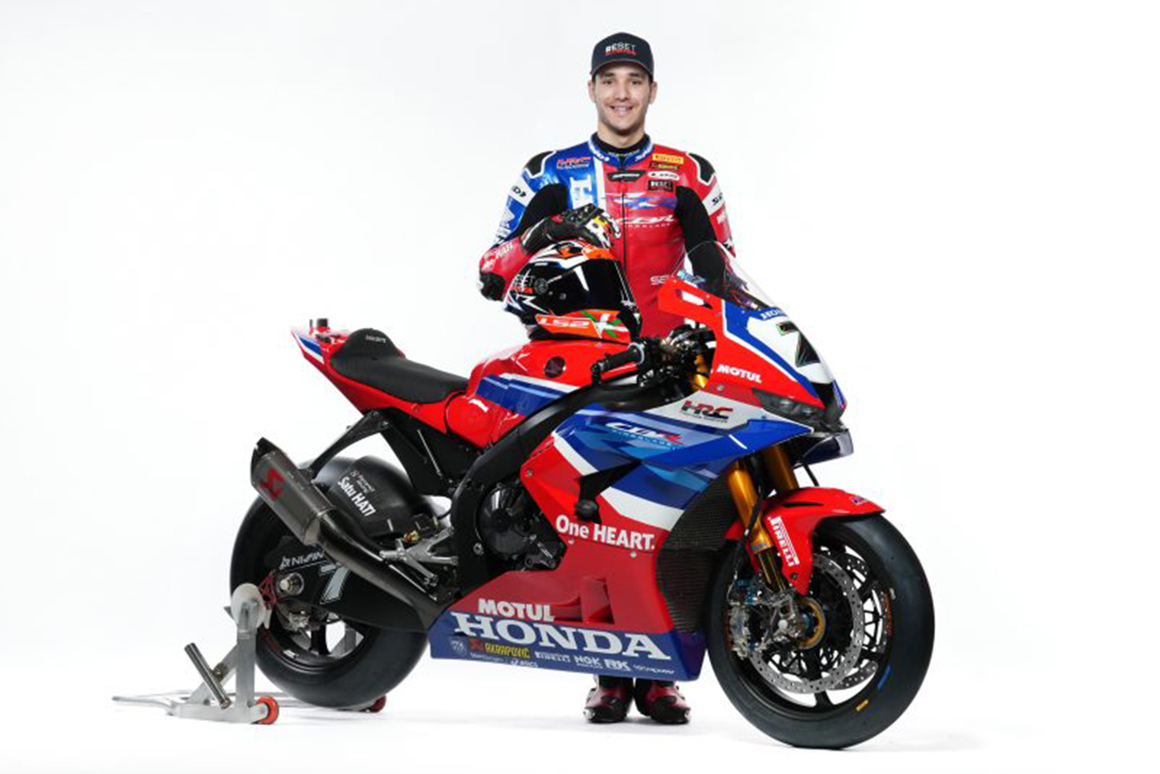 SBK：ホンダ、ワークスチーム名を変更。トリコロール継続の2025年型CBR1000RR-Rを公開