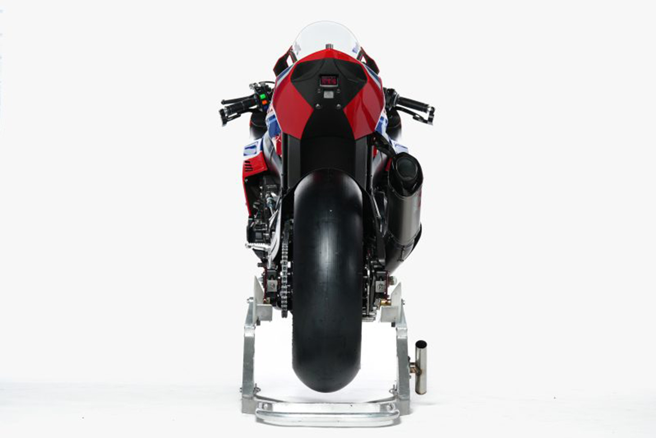SBK：ホンダ、ワークスチーム名を変更。トリコロール継続の2025年型CBR1000RR-Rを公開