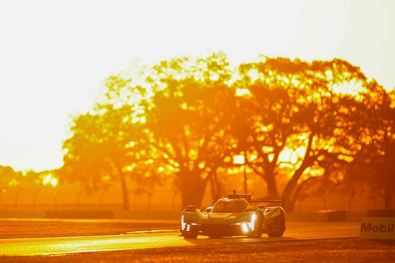 キャデラックVシリーズ.R