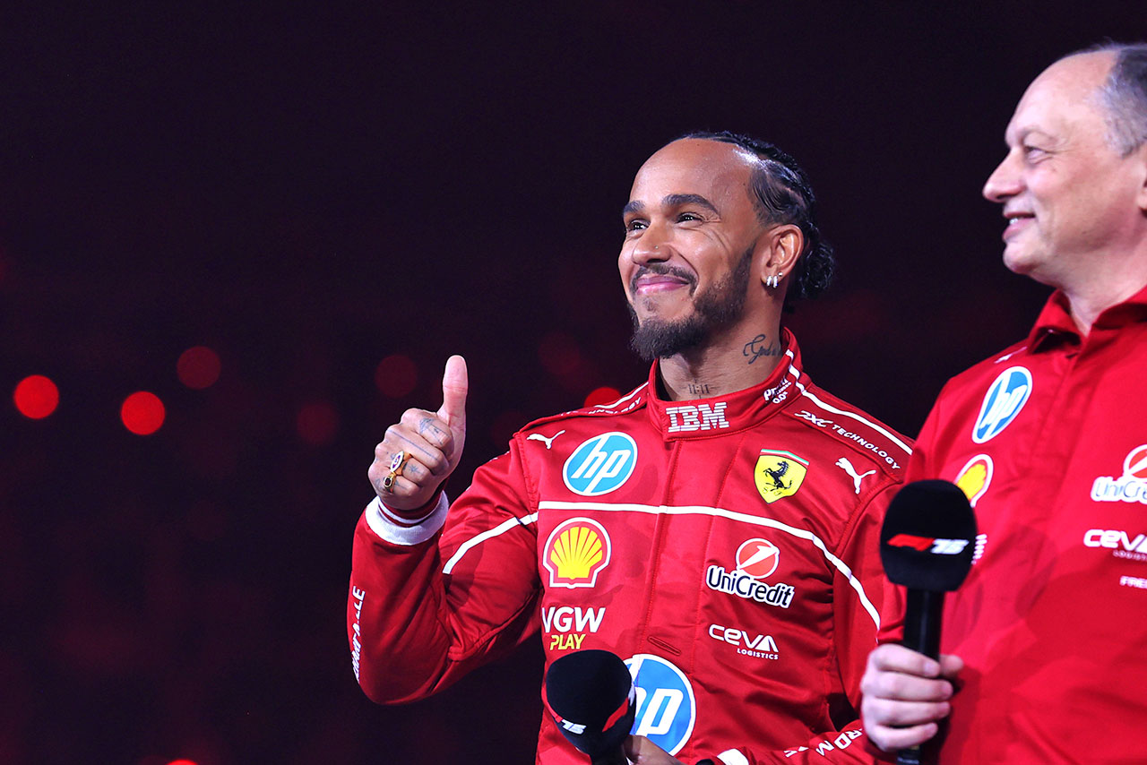 F1 75 Liveに登壇したルイス・ハミルトン（フェラーリ）