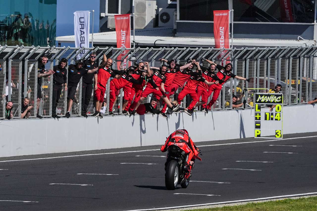 レース2はドゥカティ圧勝。BMWラズガットリオグルは痛恨のリタイア／SBK第1戦オーストラリア