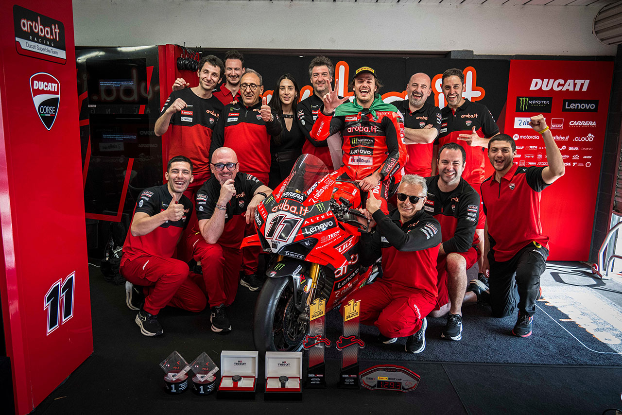 ブレガ、初の完全勝利に「信じられない気分、バイクは完璧」／SBK第1戦オーストラリア 優勝者コメント