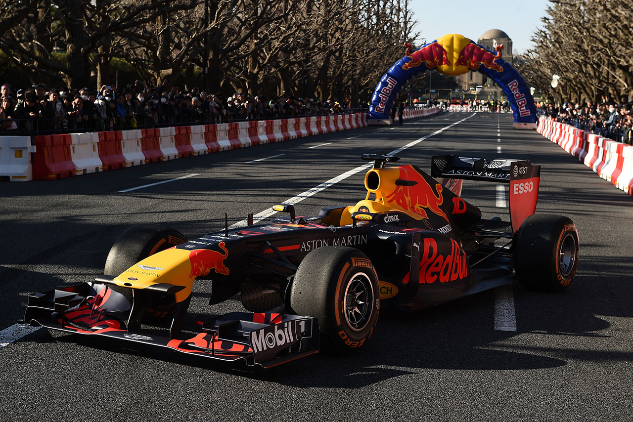 2019年のRed Bull Showrun Tokyoで出走したレッドブルRB7