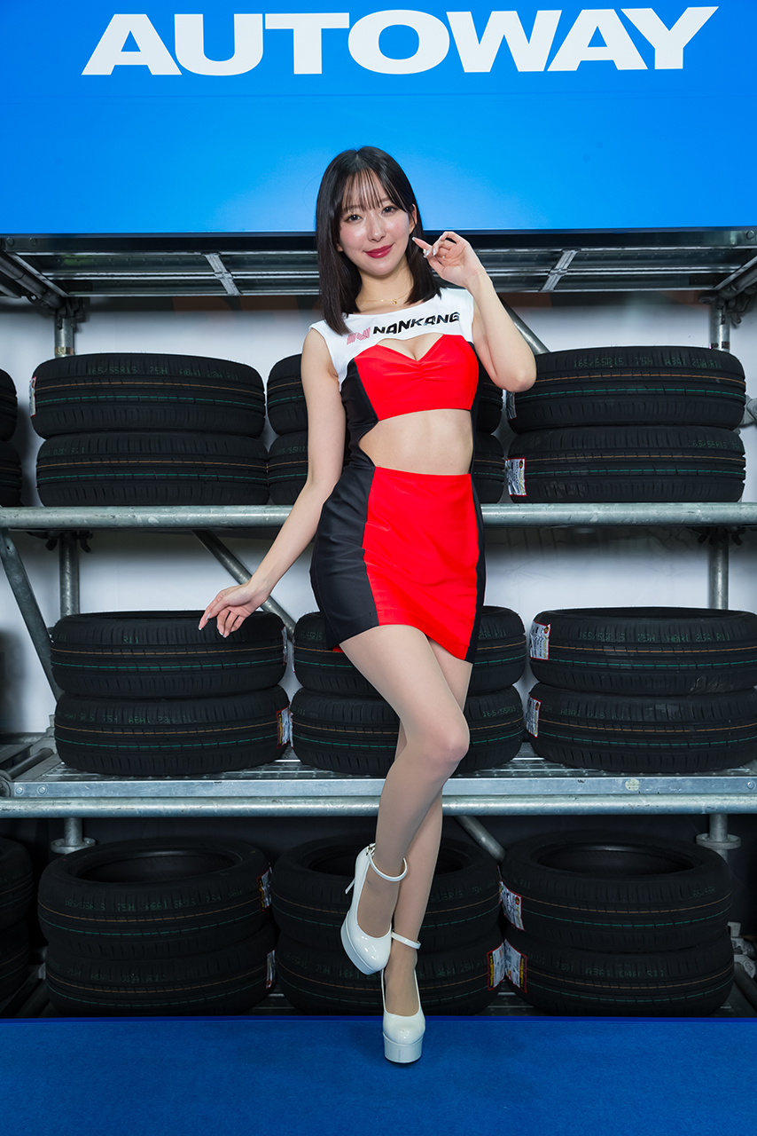 村上楓 AUTOWAY／東京オートサロン2025 2025年/オートサロンの写真①