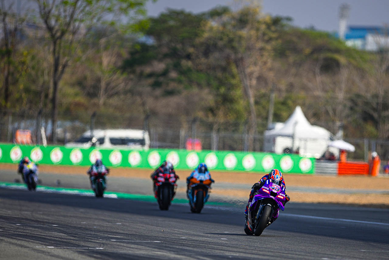 ヤマハ最上位のミラー、トラブルと酷暑に翻弄され「フェアリングを固定するために腕を火傷した」／第1戦タイGP