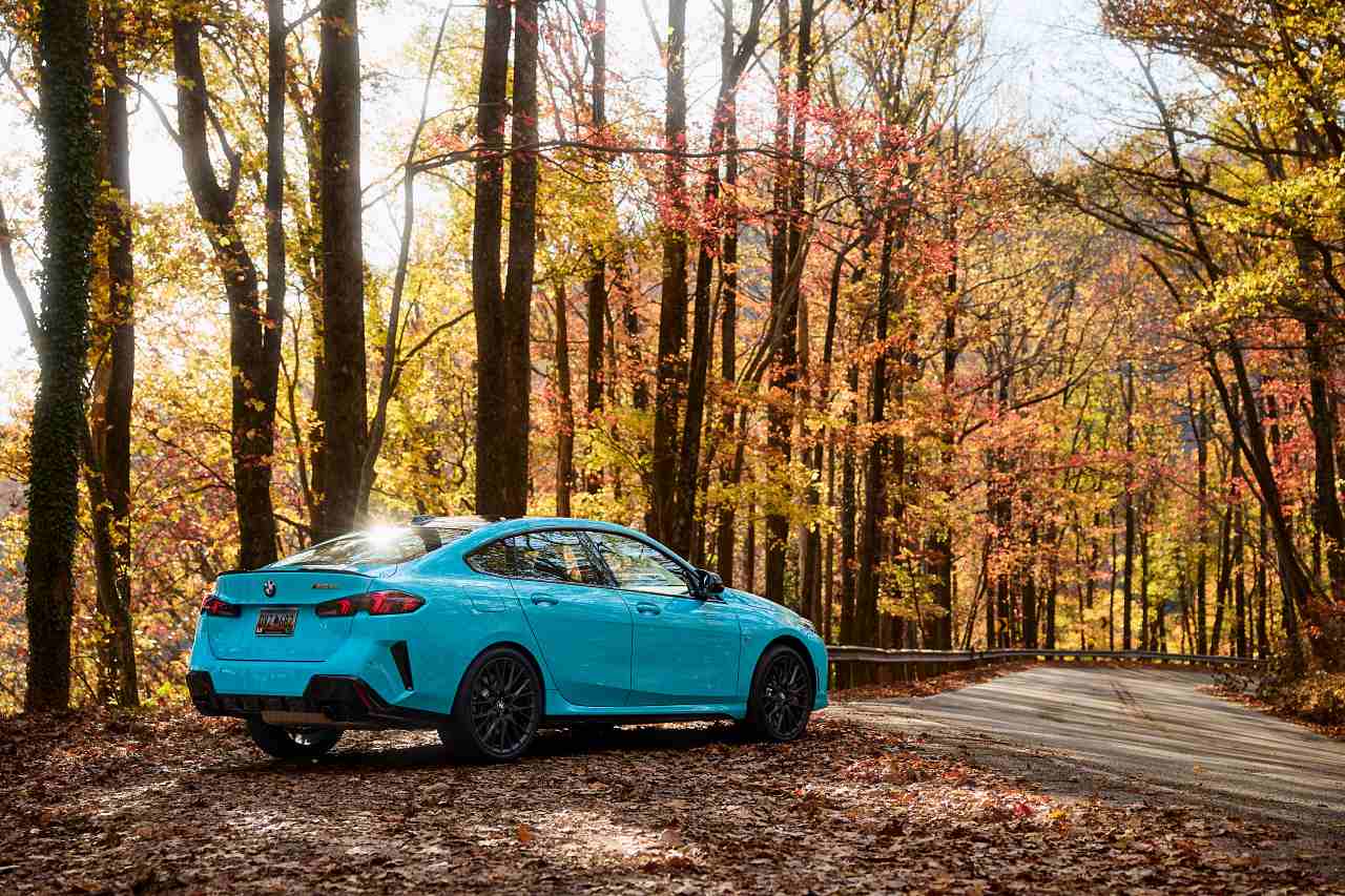 BMW、日本にジャストサイズの2代目『2シリーズ・グランクーペ』導入。48Vマイルドハイブリッド搭載