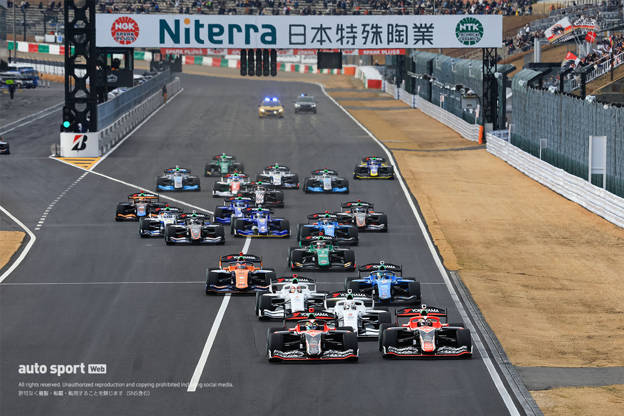 全車同時ピットの大混乱。無限の双璧破った太田格之進が鈴鹿3連勝【第1戦決勝レポート】