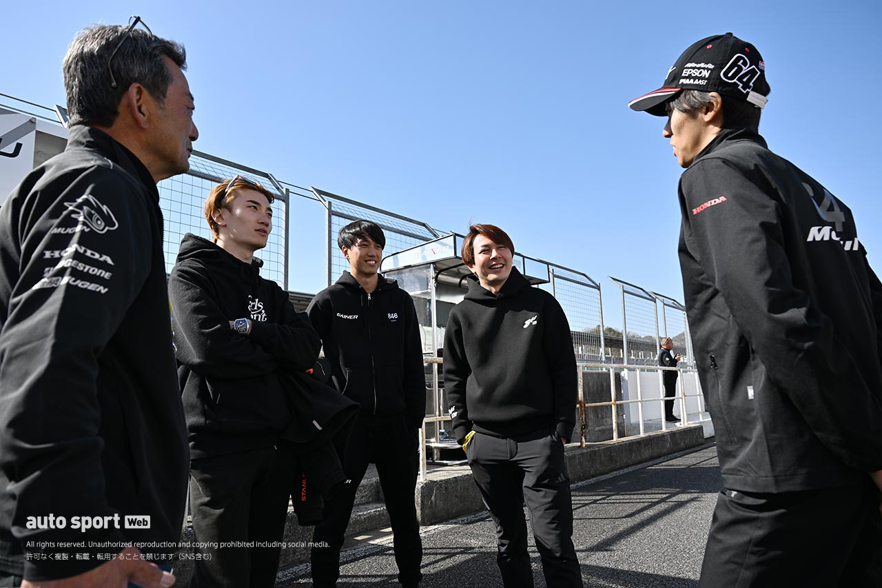 2025スーパーGT岡山公式テスト　3月14日 搬入日の様子