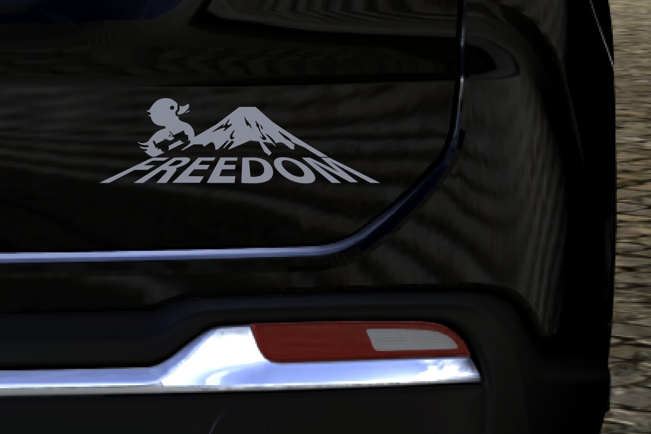 ジープ、3列SUV『コマンダー』にダック含む人気オプション満載の限定車“Freedom Edition”を設定