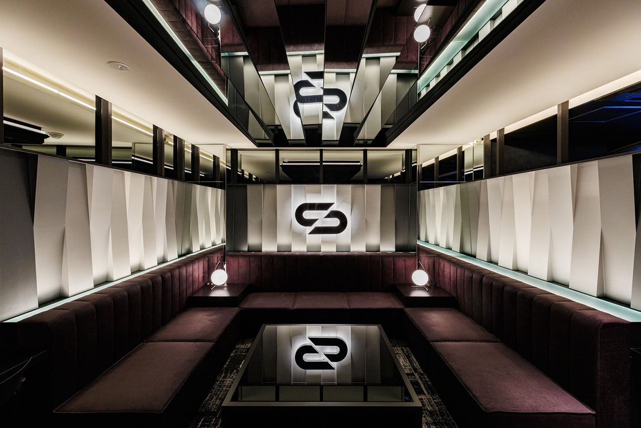 藤井誠暢がプロデュースするドライビングラボ『simdrive』の海外初拠点がドバイ・ヒルズにオープン