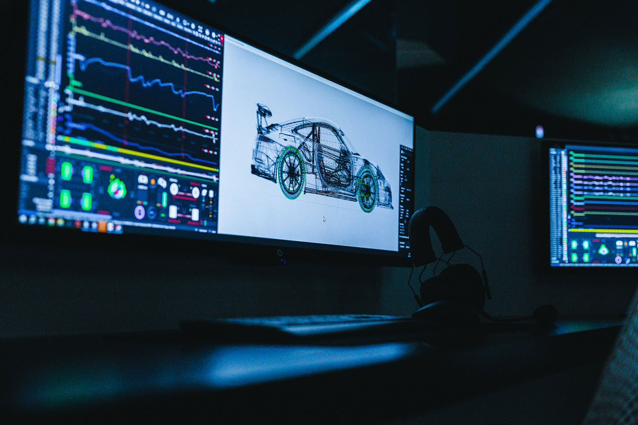 藤井誠暢がプロデュースするドライビングラボ『simdrive』の海外初拠点がドバイ・ヒルズにオープン