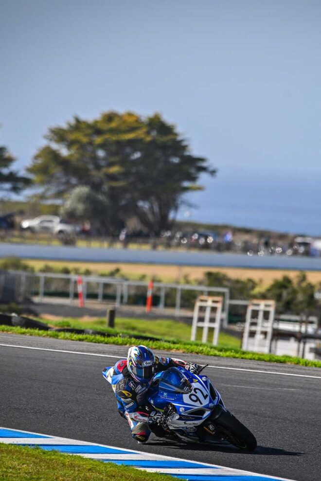 【樋口耕太のASBK挑戦記】レース継続のため行政書士に。17歳から念願のフィリップ・アイランドで3レース完走「初めて全てが満たされた」